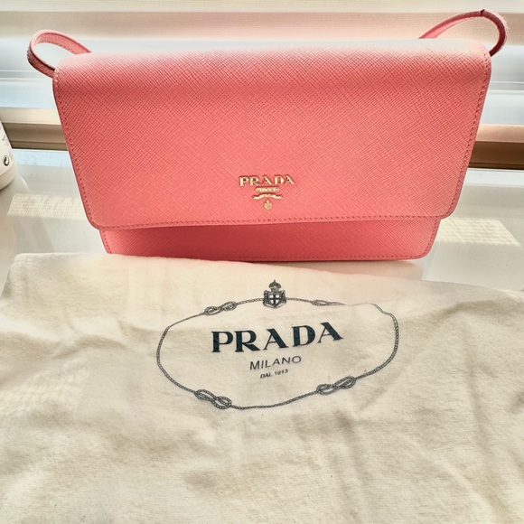 Prada Saffiano Tessuto Bubble Pink crossbody - Picture 9 of 11
